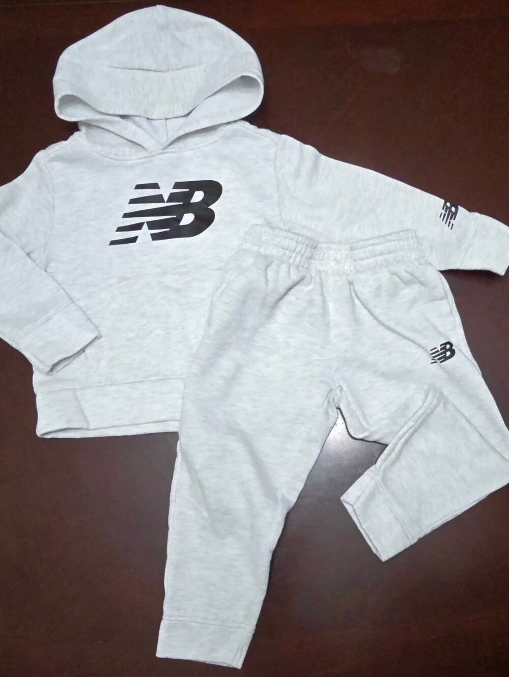 New Balance Toddler Light Gray Logo Hoodie & Joggers Set Size 3T